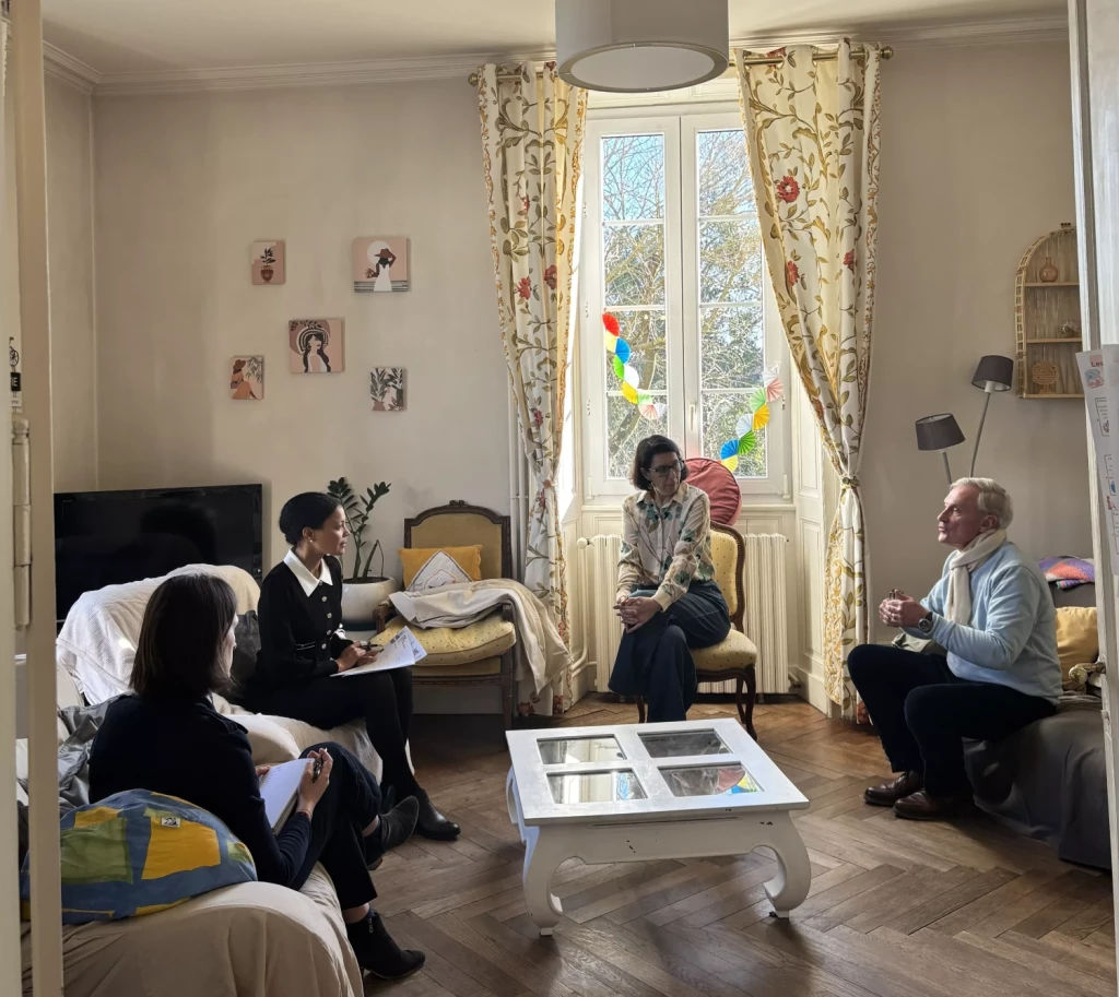 La préfète de la Mayenne en visite à notre Maison d’Accueil Maternel à Laval