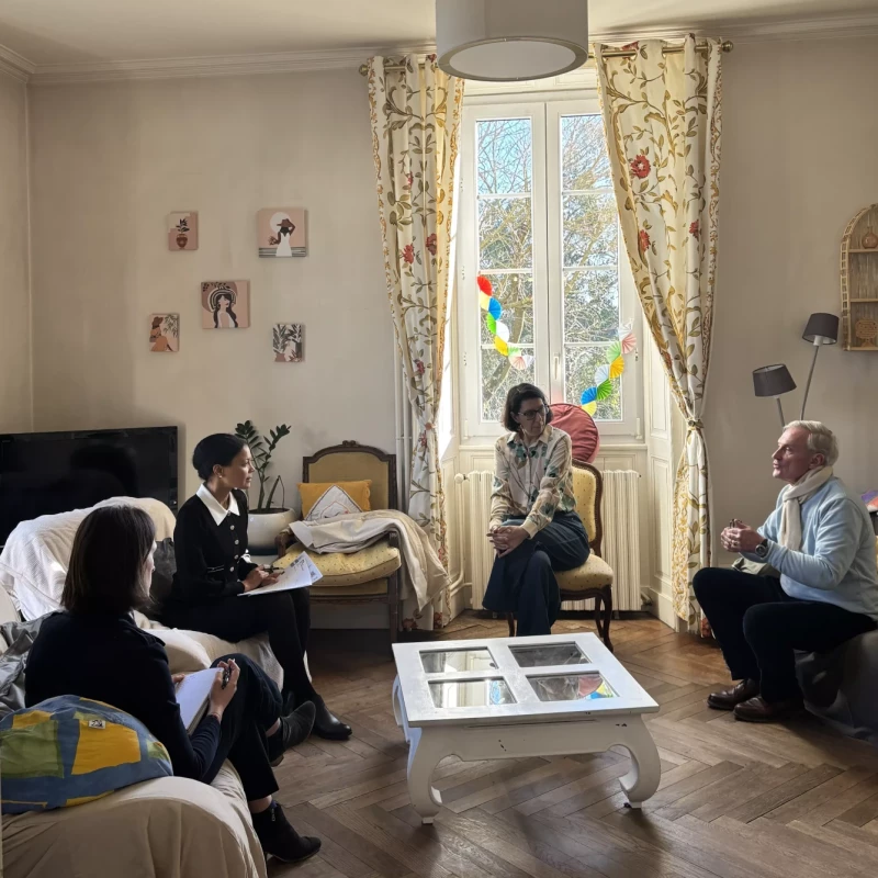 La préfète de la Mayenne en visite à notre Maison d’Accueil Maternel à Laval